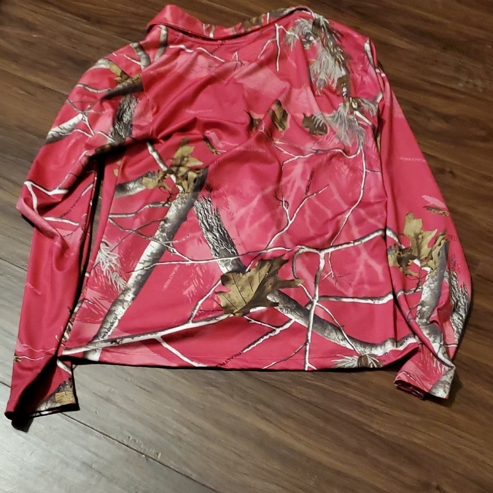 Realtree Pink and Brown Camouflage Half-Zip - Picture 6 of 9